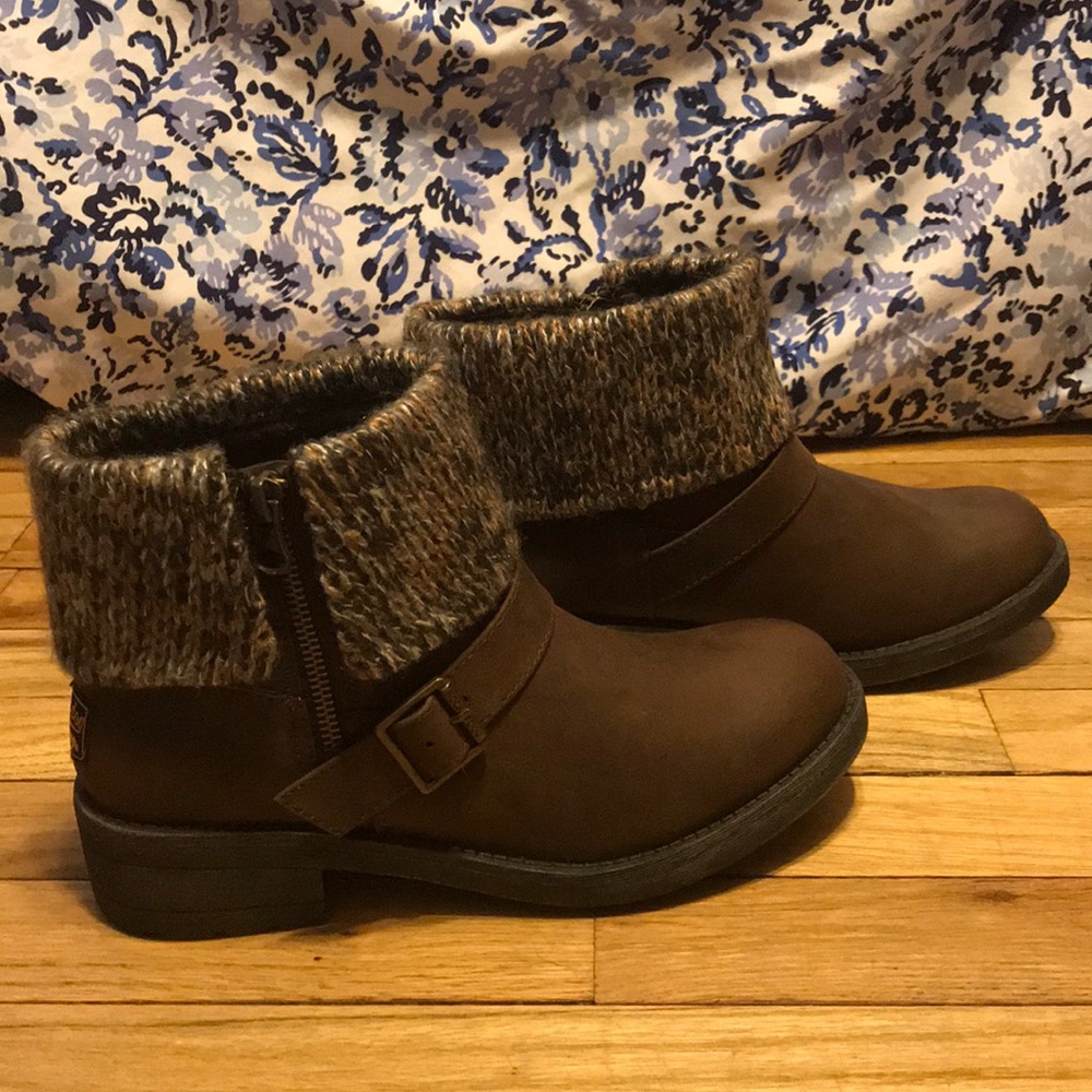 Brown boots